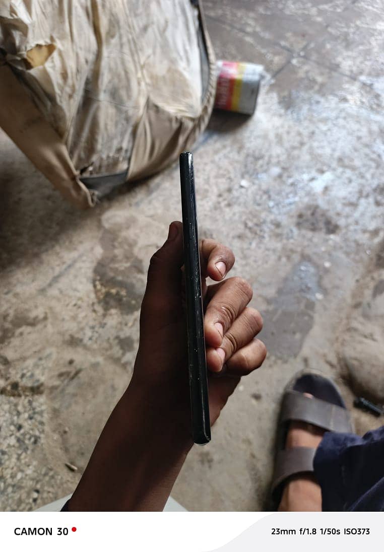 Samsung Mobile Note 8 3