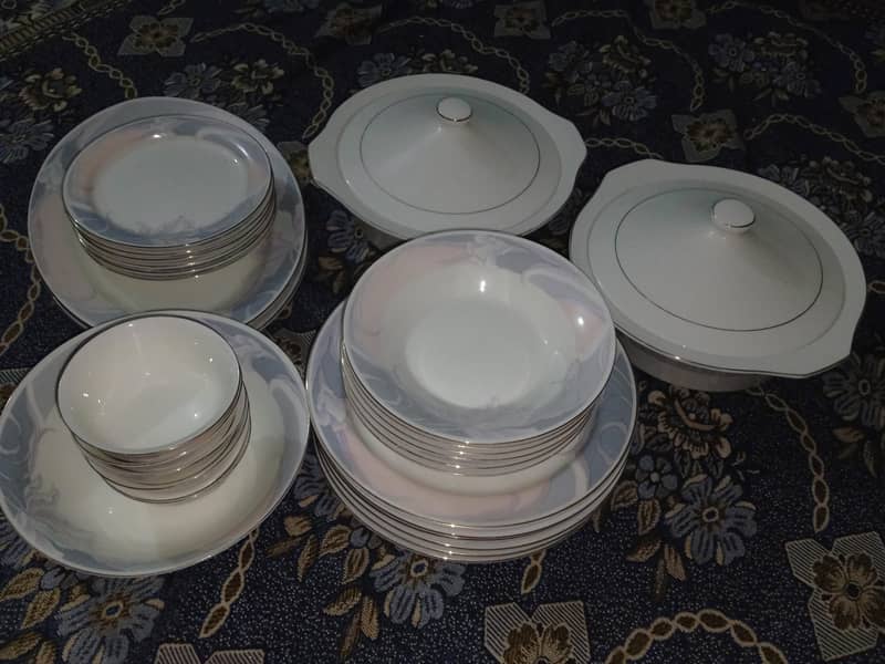bone china dinner set 1