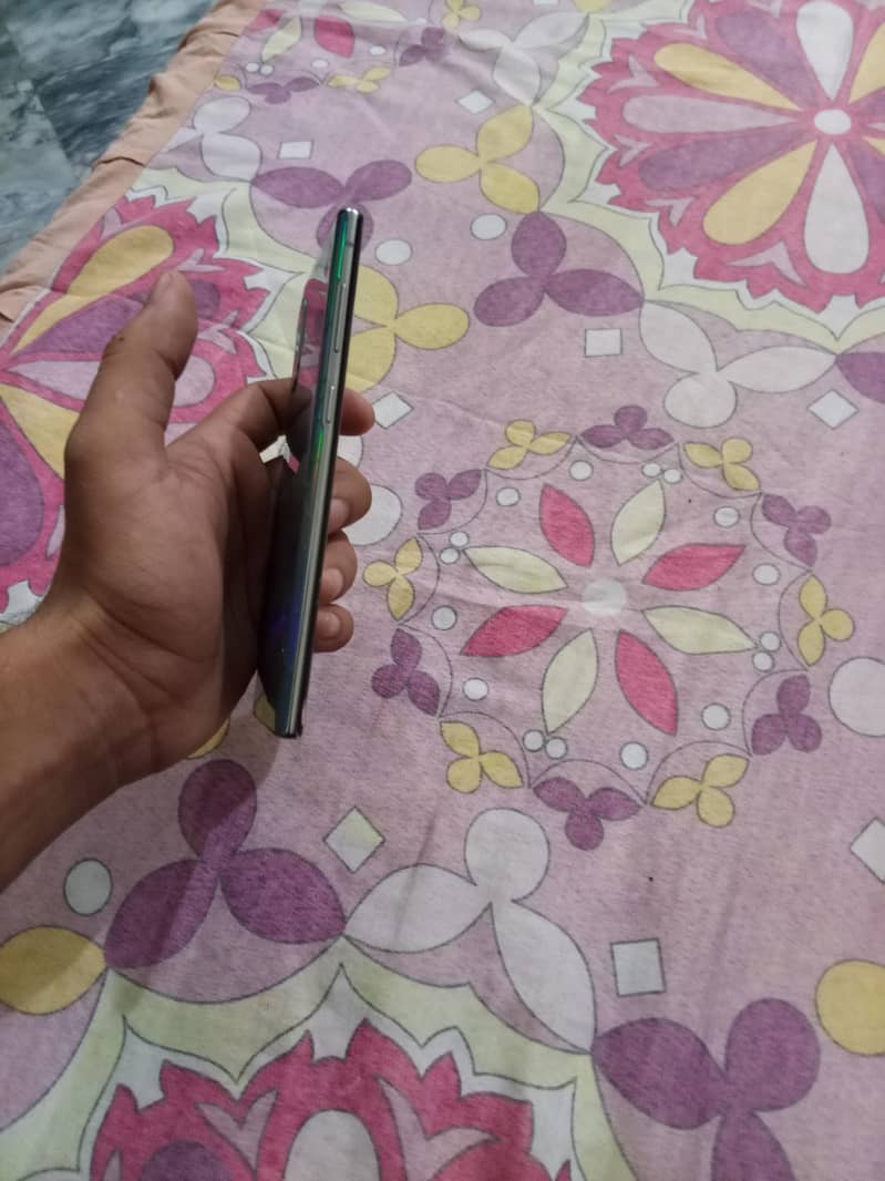 Mobile 3
