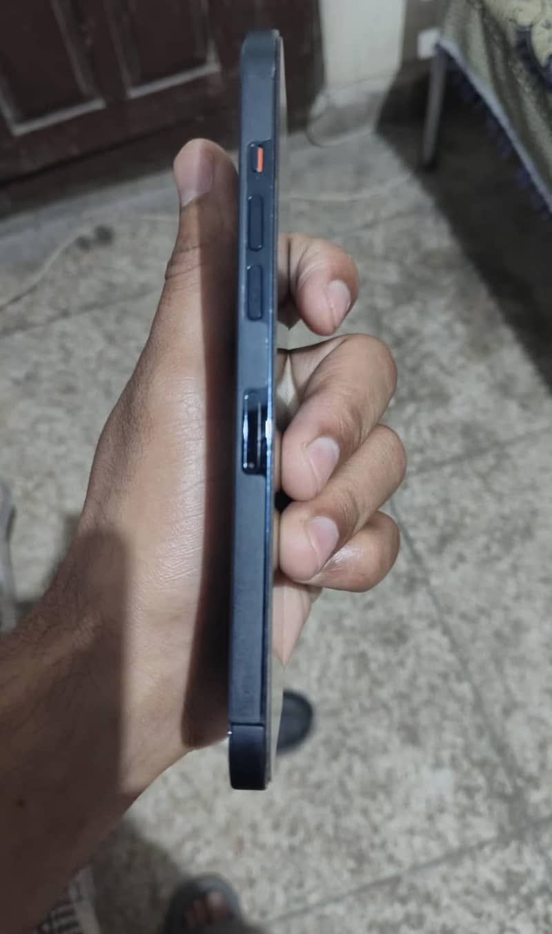 Apple iPhone 12 Pro Max 3