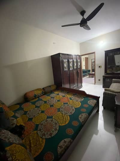 Avail Yourself A Great Prime Location 2000 Square Feet Flat In Cosmopolitan Society For Rent