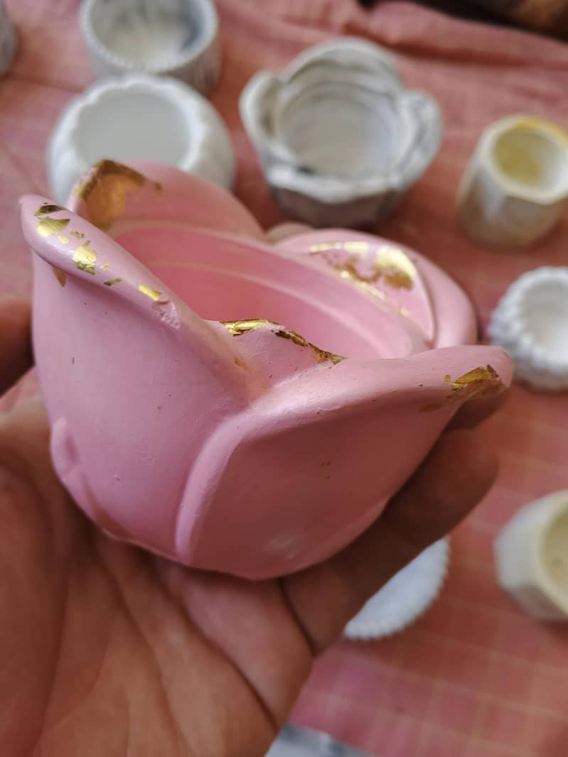 Ceramic pots 11