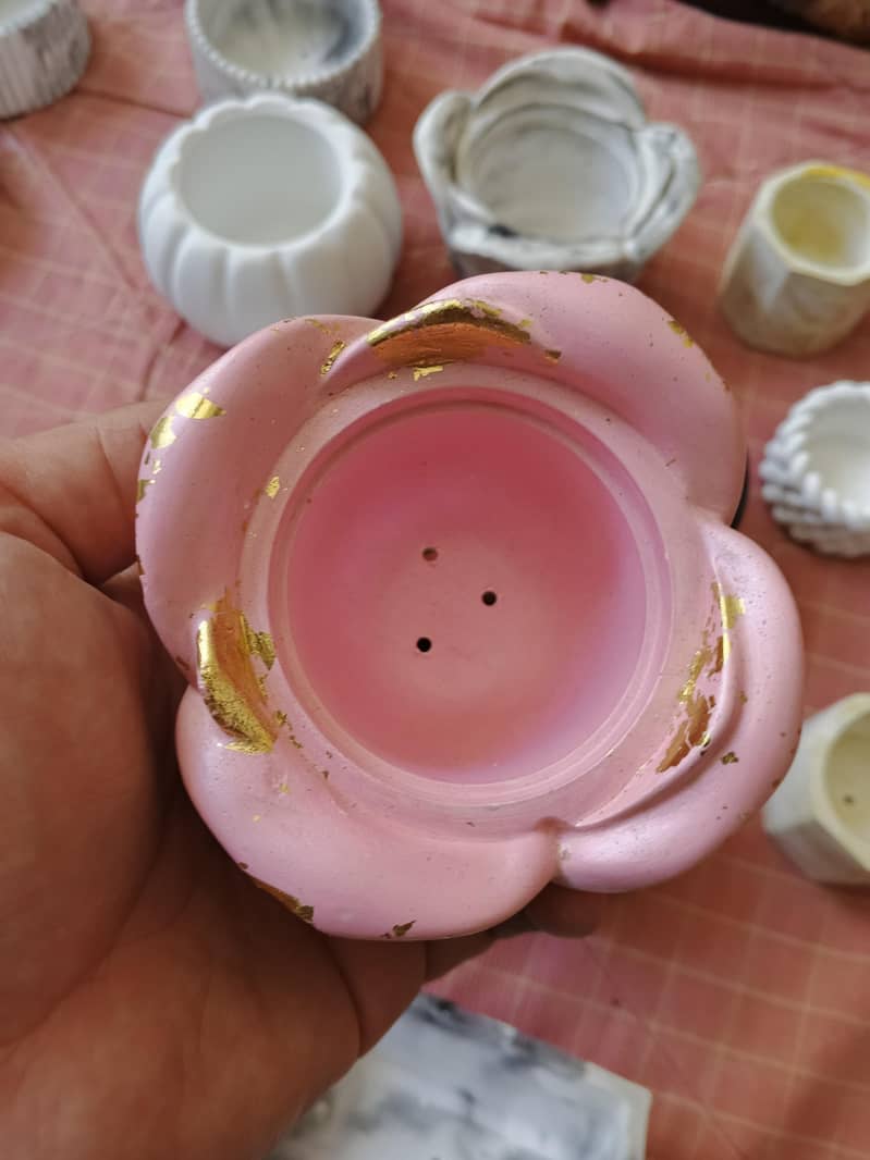 Ceramic pots 12