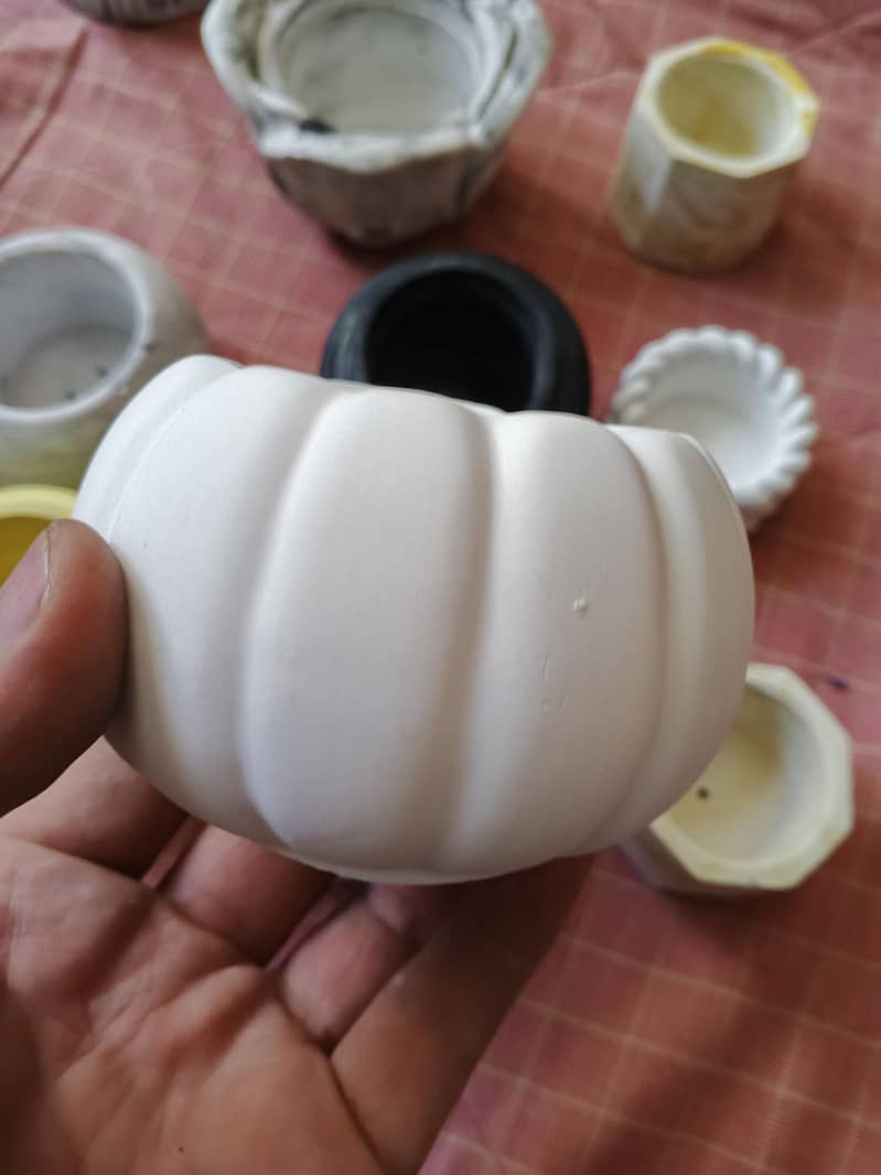 Ceramic pots 15