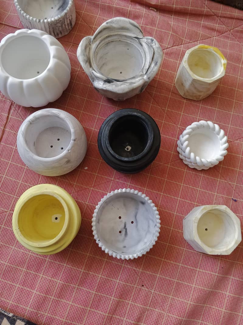 Ceramic pots 19