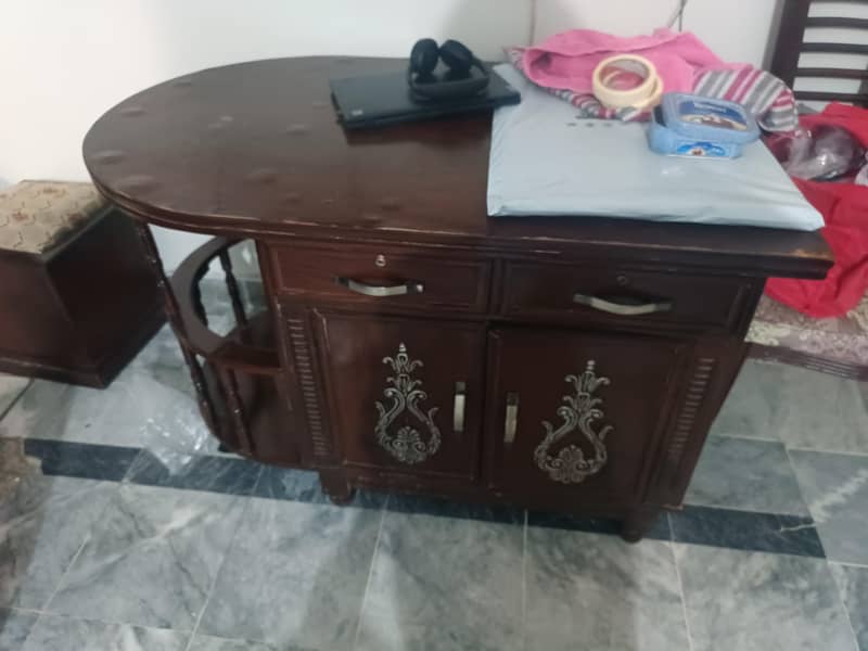 2 Single Sofas , 1 Centre Table, 2 side tables, Iron table 4