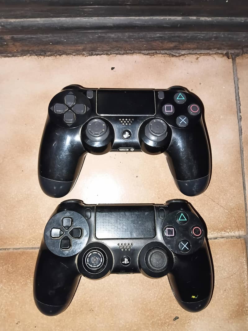 playstation 4 controllers 0