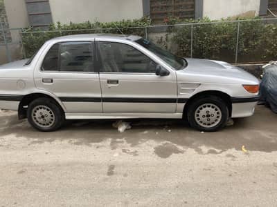 Mitsubishi lancer