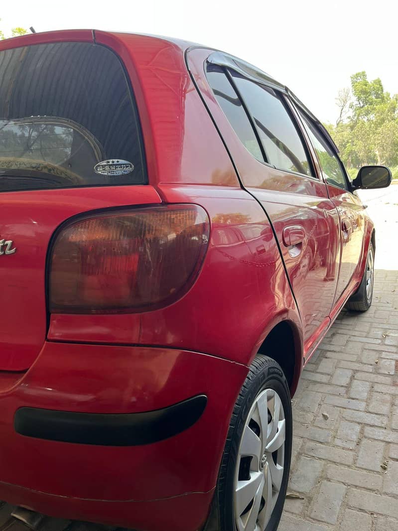 vitz 2003 4