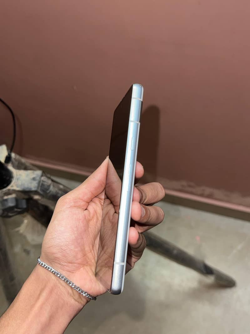 google pixel 7a 1
