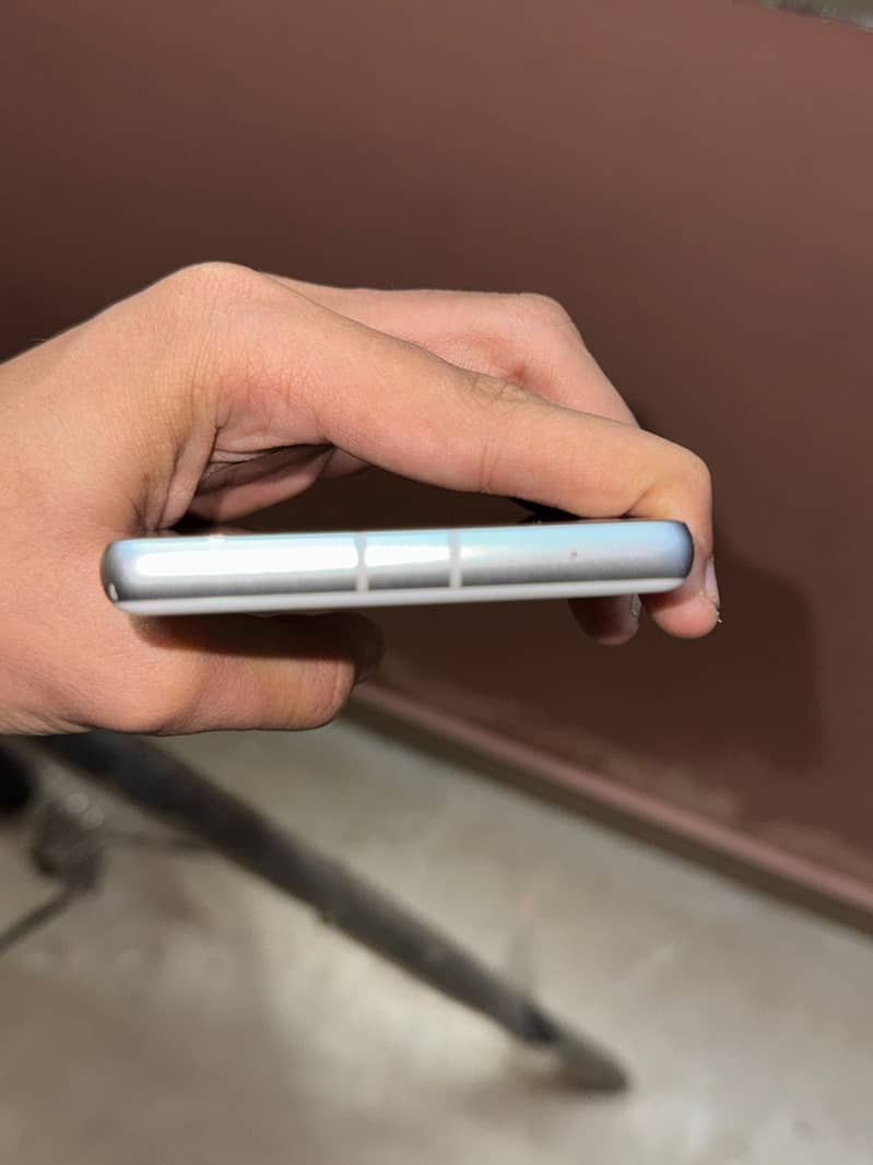 google pixel 7a 4