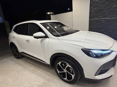 MG HS 2025