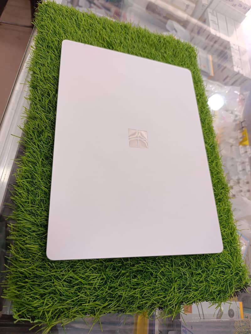 Microsoft Surface Laptop 3 1