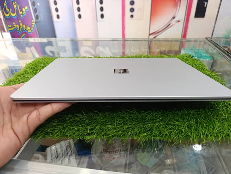 Microsoft Surface Laptop 3 2