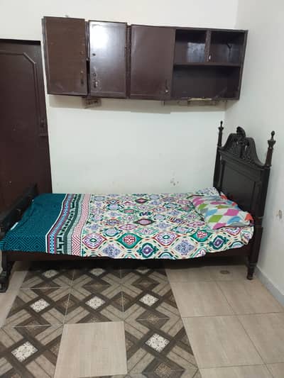 NOOR GIRLS HOSTEL FOR GIRLS ROOM AVAILABLE