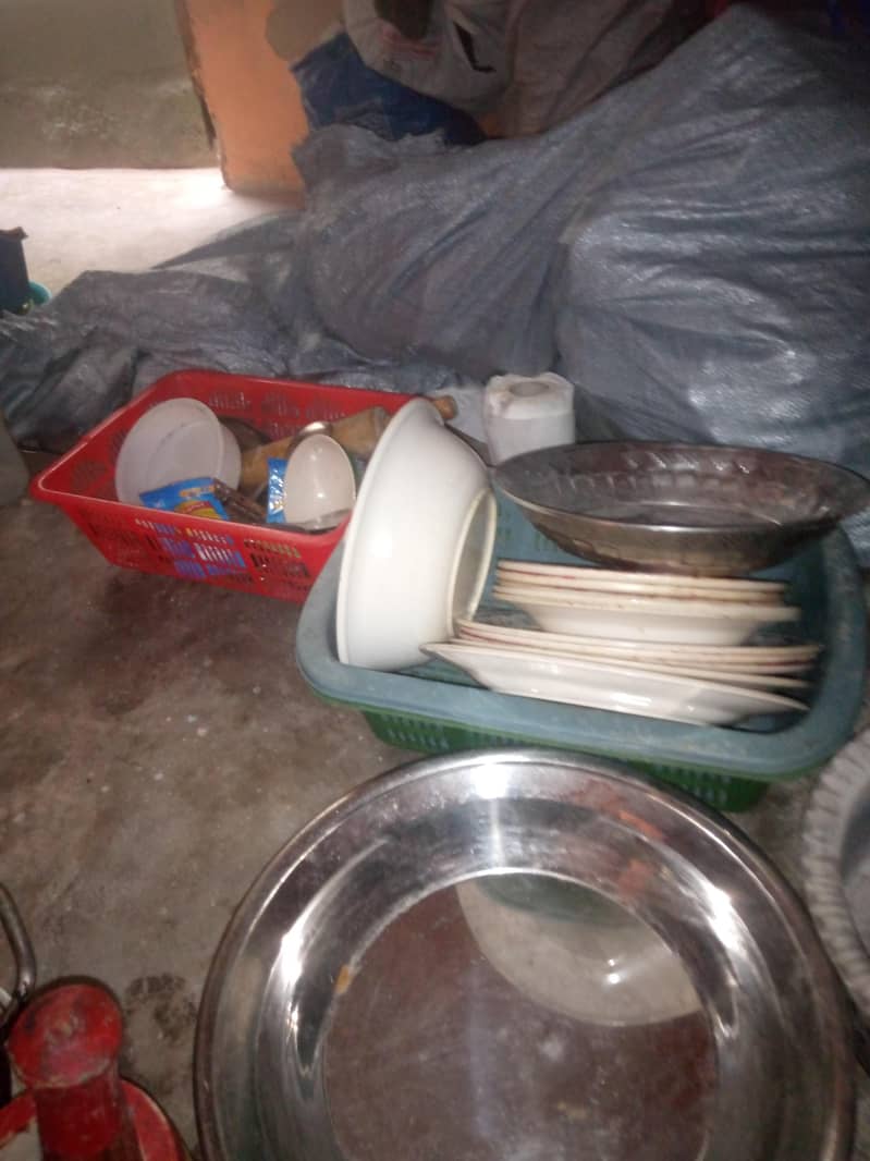 کچن کا سامان ھے 1