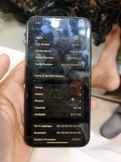 i phone XR 64GB