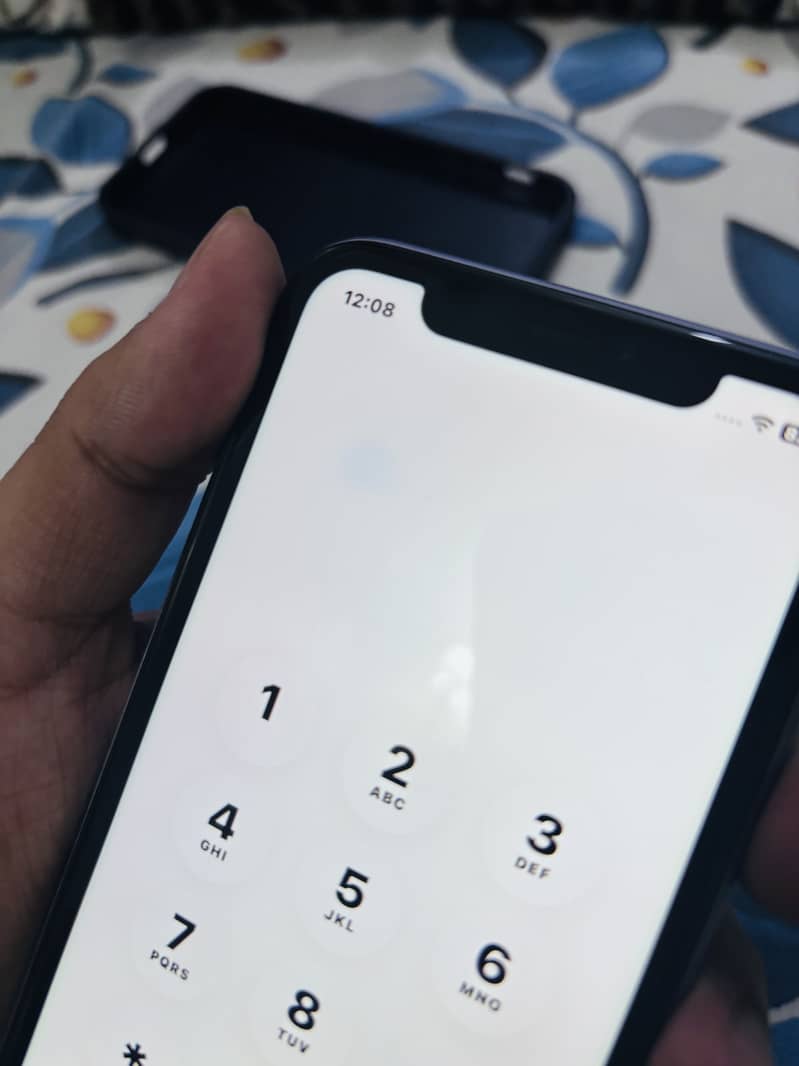 iPhone 11 8