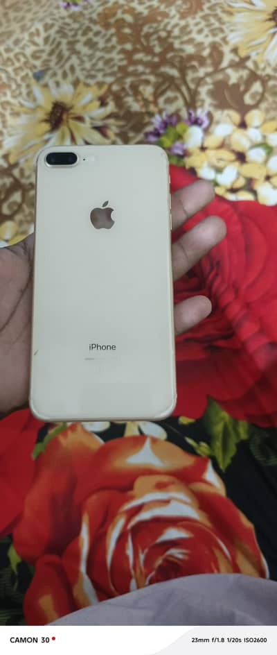 iPhone 8 plus  65gb water pak