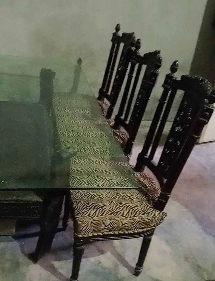 Dining table 3