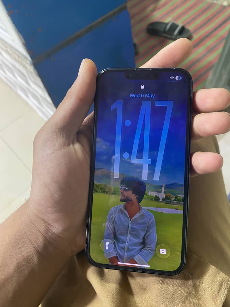 Apple iPhone 13 3