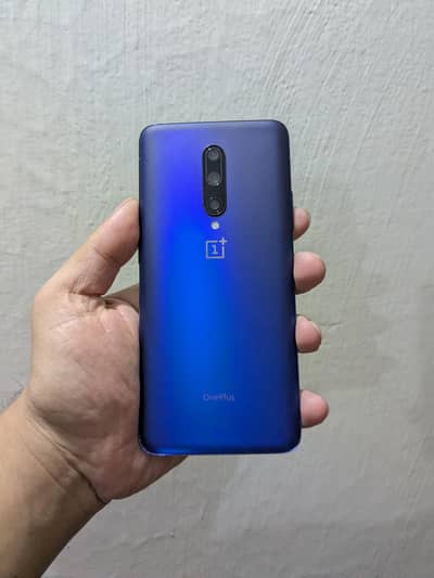OnePlus 7 pro 8gb or 256gb  ( lush condition )