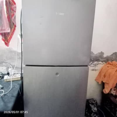  Refrigerator for Sale – Medium Size | 9/10 Condition 