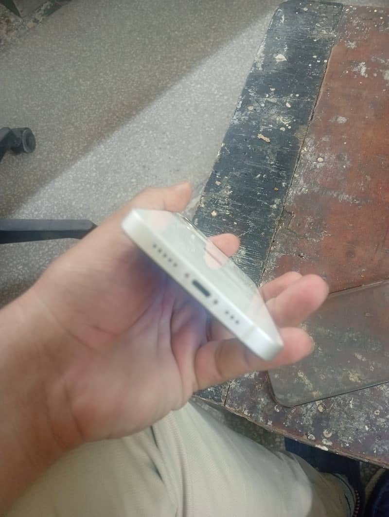Iphone 12 3