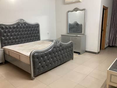 F6/1 Ground portion available for rent