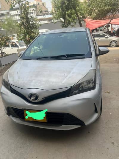 Toyota Vitz 2015
