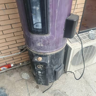 Geyser in working good conditions