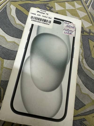 iPhone 15 factory unlocked