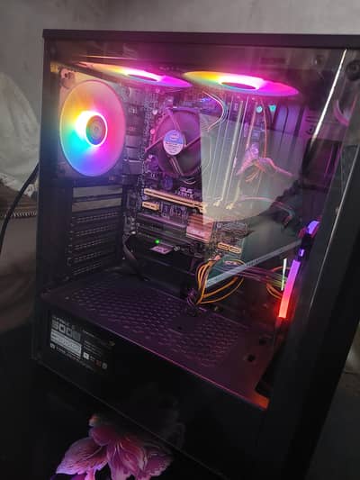 Gaming pc i7 4th 4790. with gpu