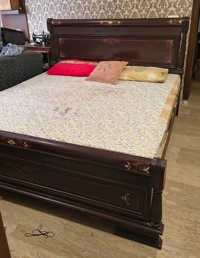 Decent Bedset with Side Tables for Sale