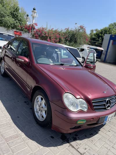 Mercedese Benz c180