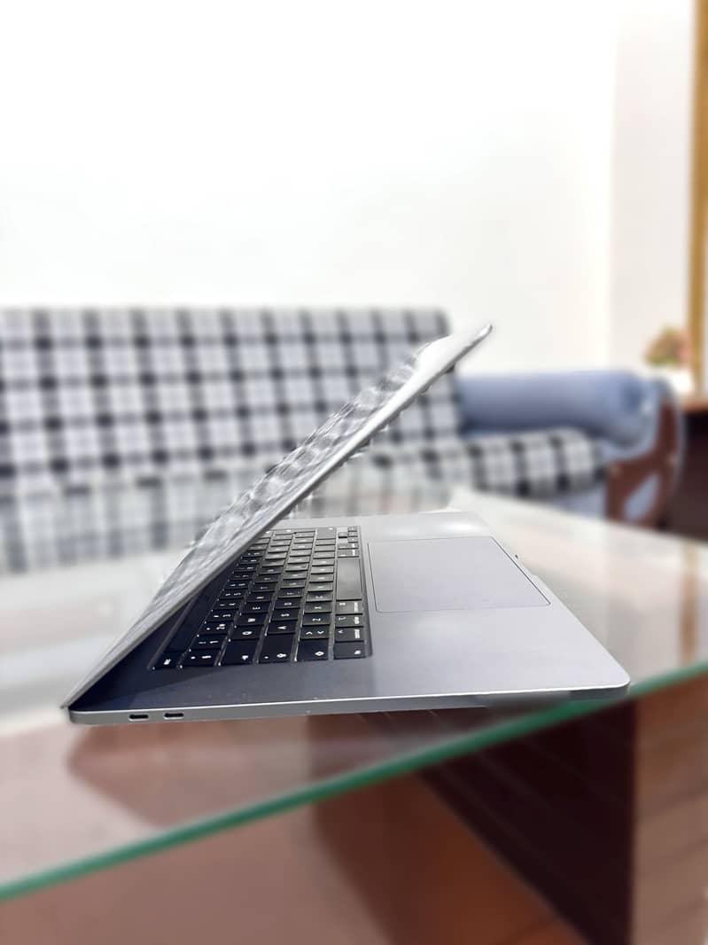MacBook Pro 2019 4