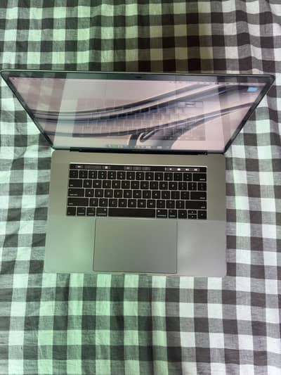 Macbook Pro 2018 | 4Gb GPU | 32 GB RAM | Best for Editing