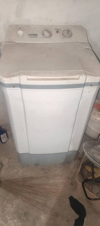 washing mashine  3mnth use  hoi ha qun k