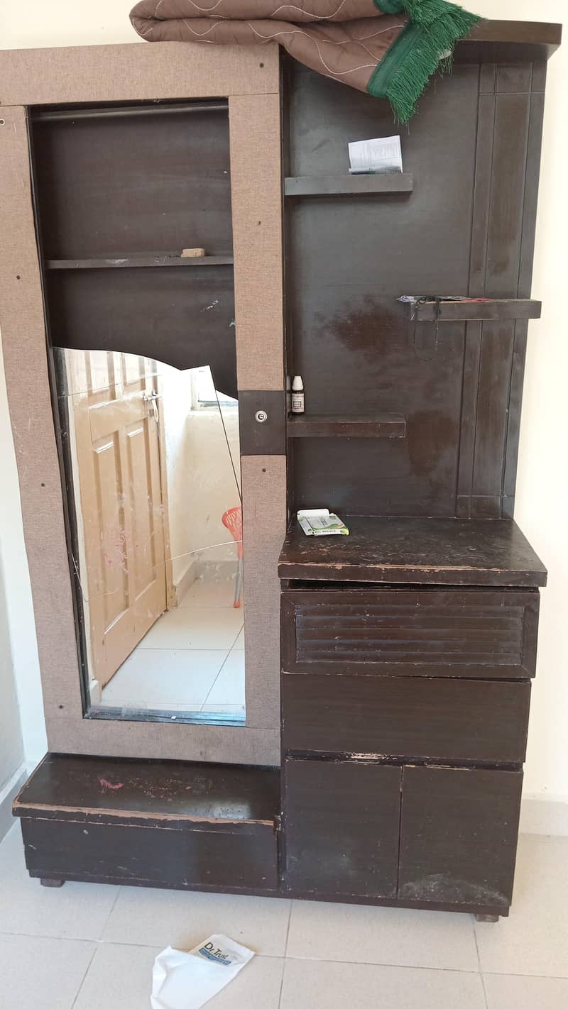 dressing table 1