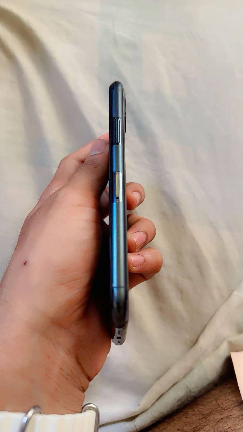 Iphone 11 Pro 4