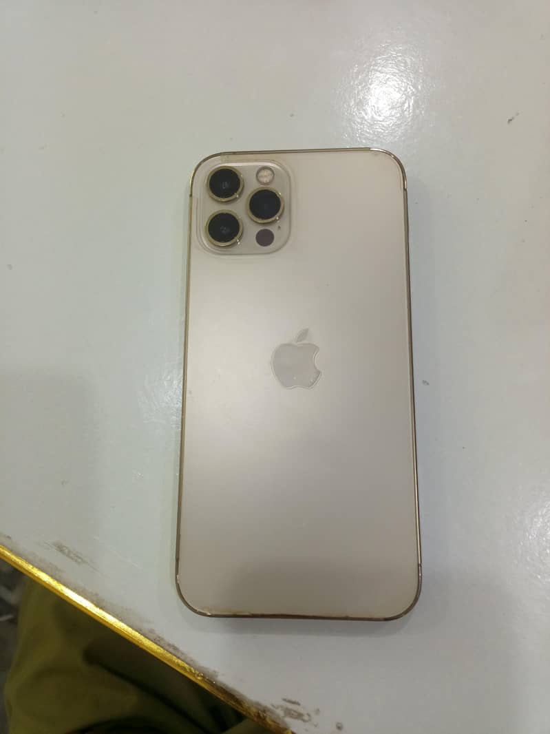 IPHONE 12 PRO 0
