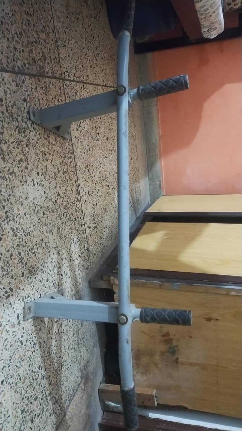 pullups bar 1