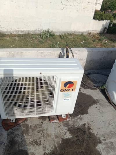 Gree AC 1.5 Ton Inverter. 0336 4303256