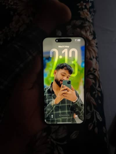 Iphone 14 pro max display or better change dono acha wala laga wa ha