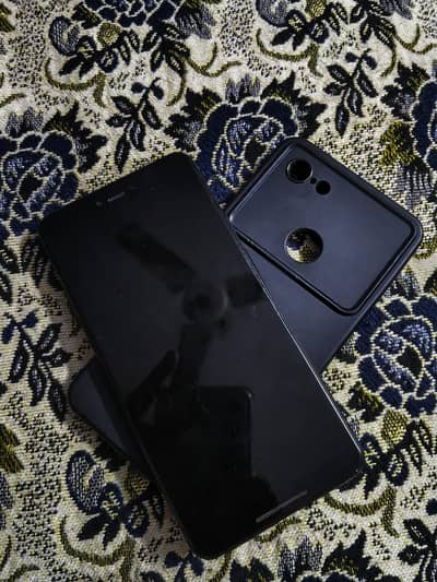Google pixel 3xl,back brocken , patched