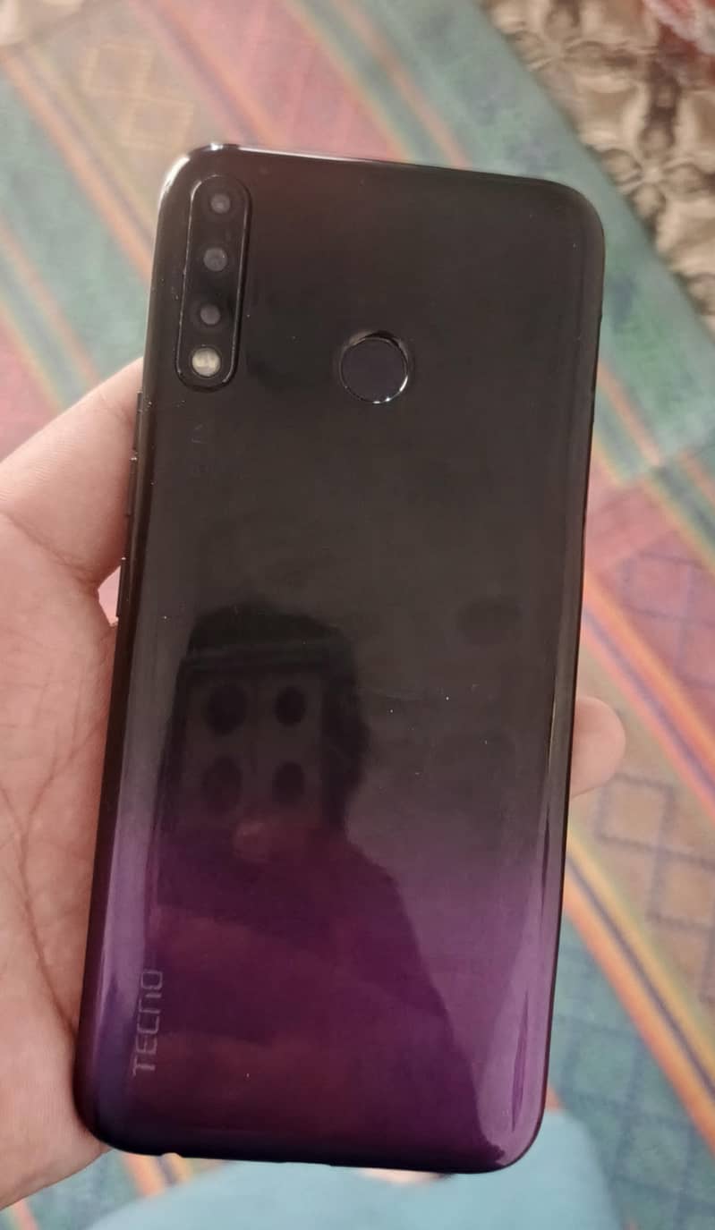 tecno 4