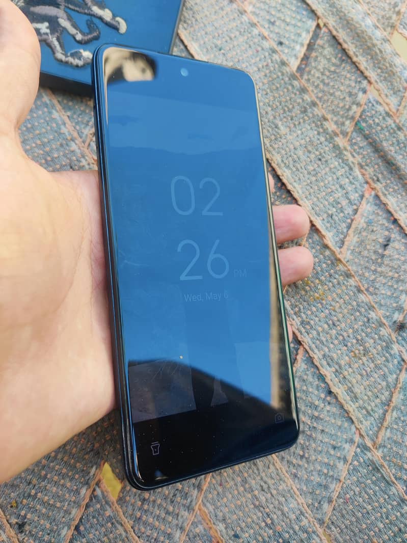 Tecno camon 18p 1