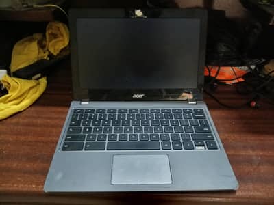 Acer c740 Chrome Book in Windows 10 pro
