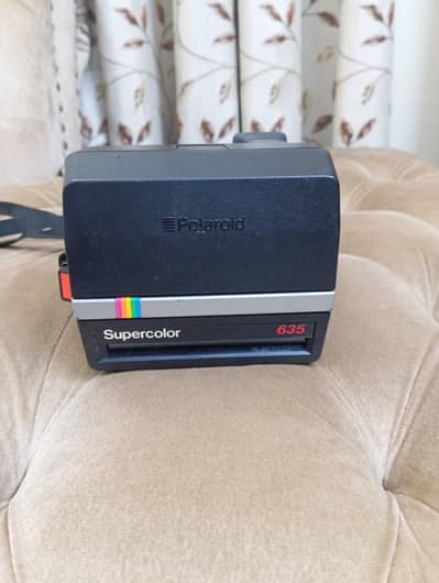 Supercolor Original 635 Polaroid Camera