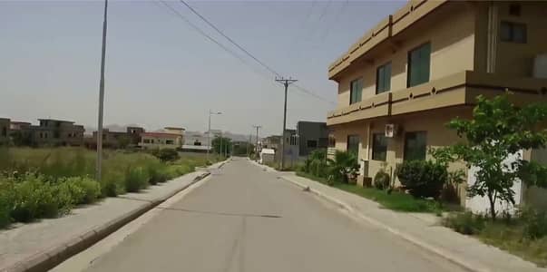 Perfect 1590 Square Feet Residential Plot In Margalla View Society - Block C For sale